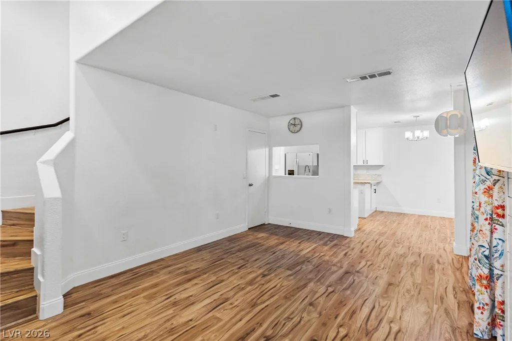 6965 Oyster Shell, Las Vegas, NV 89108