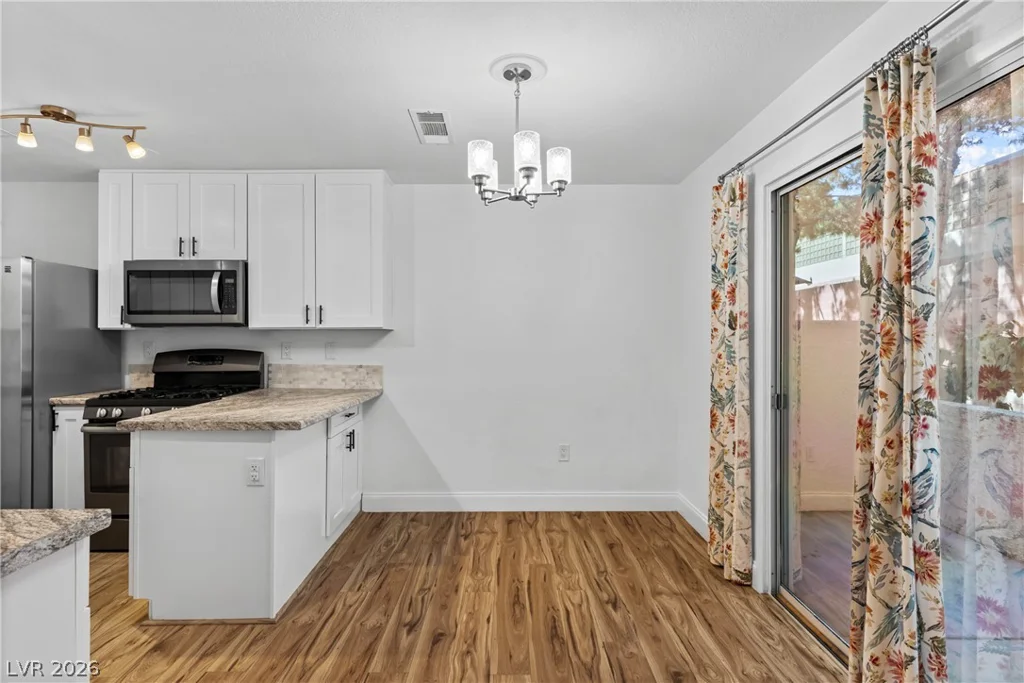 6965 Oyster Shell, Las Vegas, NV 89108