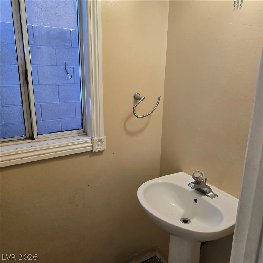 3227 Cheltenham, Las Vegas, NV 89129