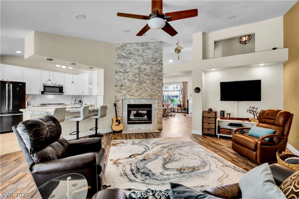 10005 Sail Landing, Las Vegas, NV 89117