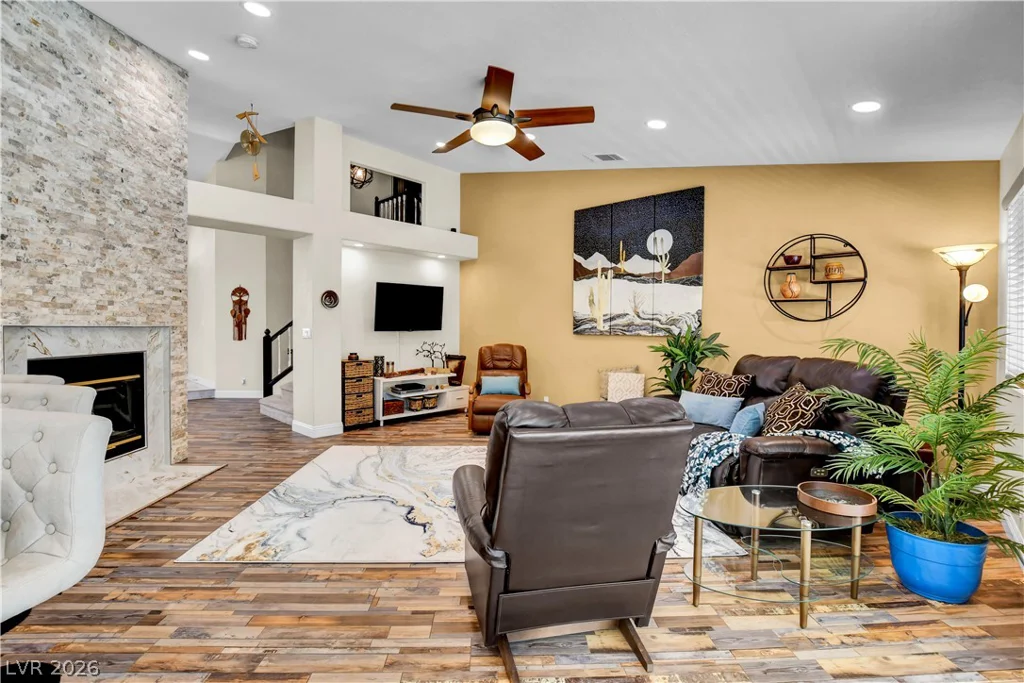 10005 Sail Landing, Las Vegas, NV 89117