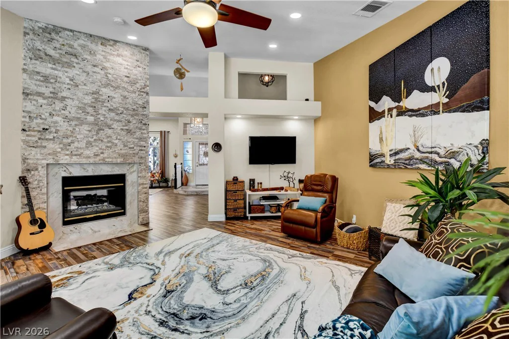 10005 Sail Landing, Las Vegas, NV 89117