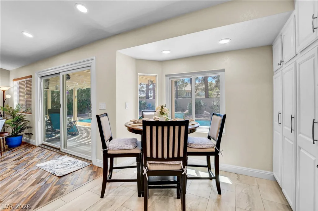 10005 Sail Landing, Las Vegas, NV 89117