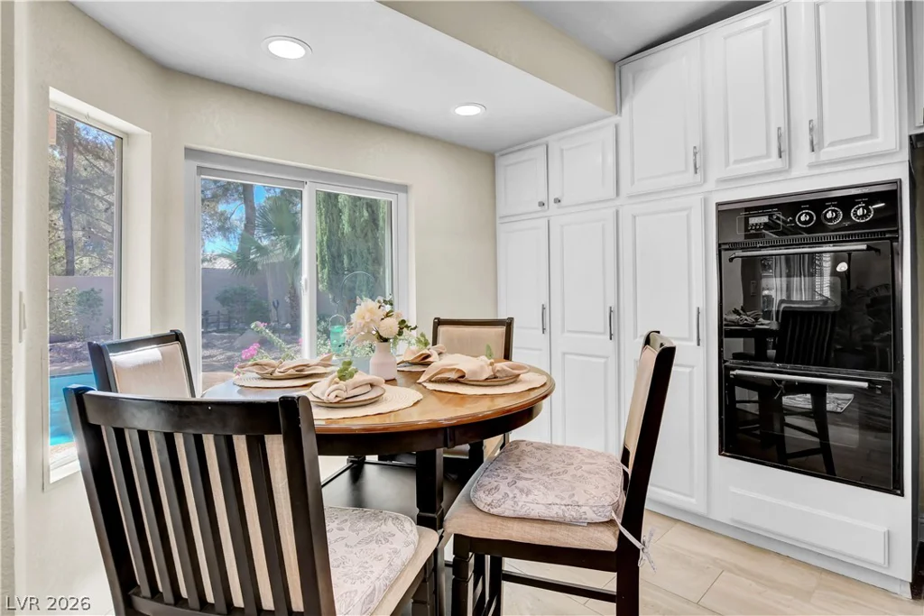 10005 Sail Landing, Las Vegas, NV 89117