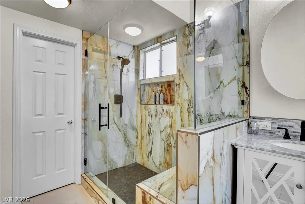 10005 Sail Landing, Las Vegas, NV 89117