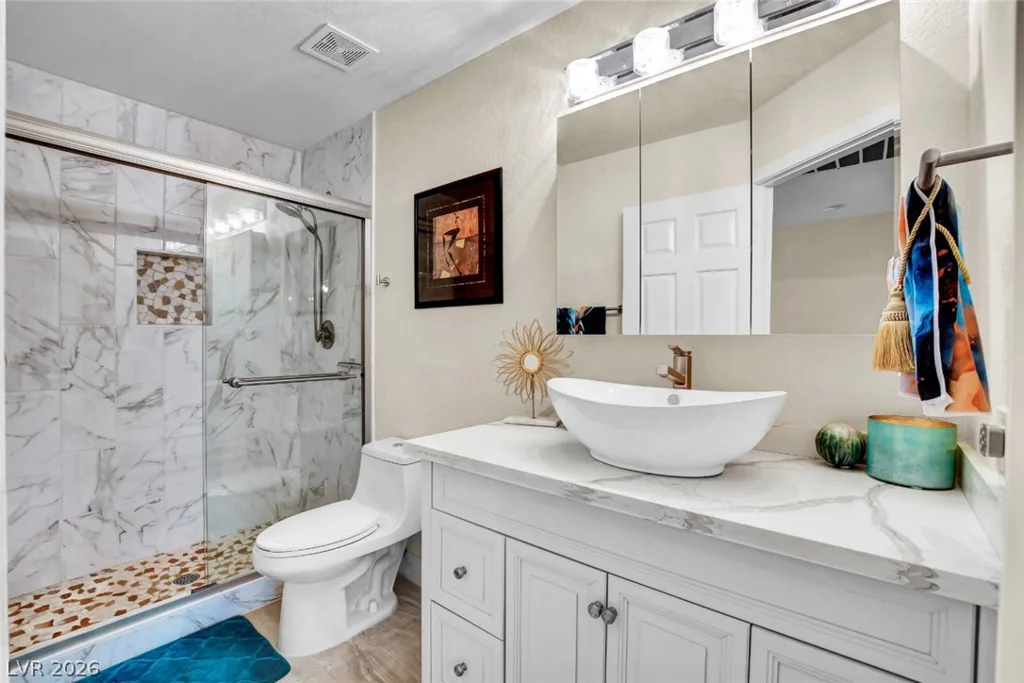 10005 Sail Landing, Las Vegas, NV 89117