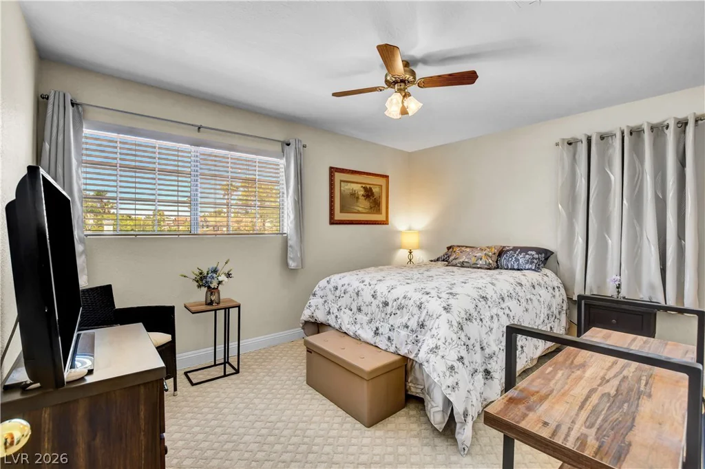 10005 Sail Landing, Las Vegas, NV 89117