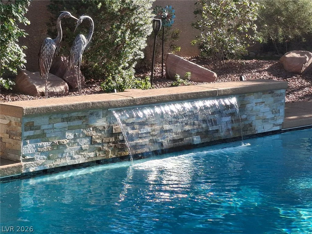 10005 Sail Landing, Las Vegas, NV 89117