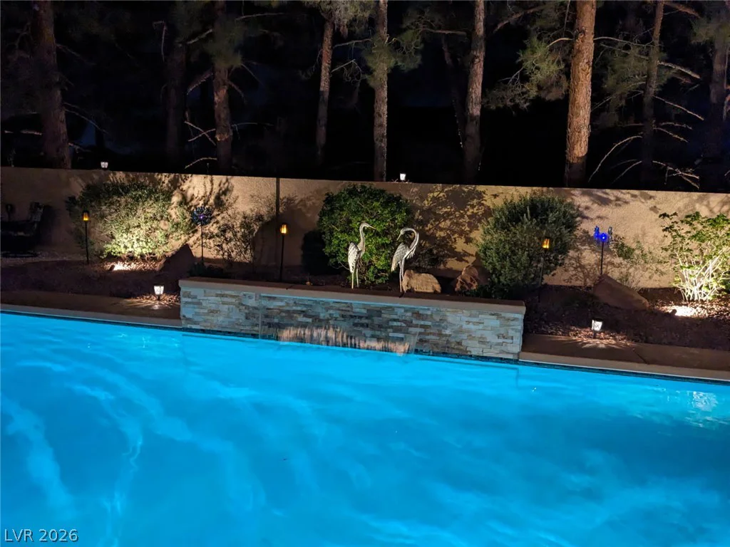 10005 Sail Landing, Las Vegas, NV 89117