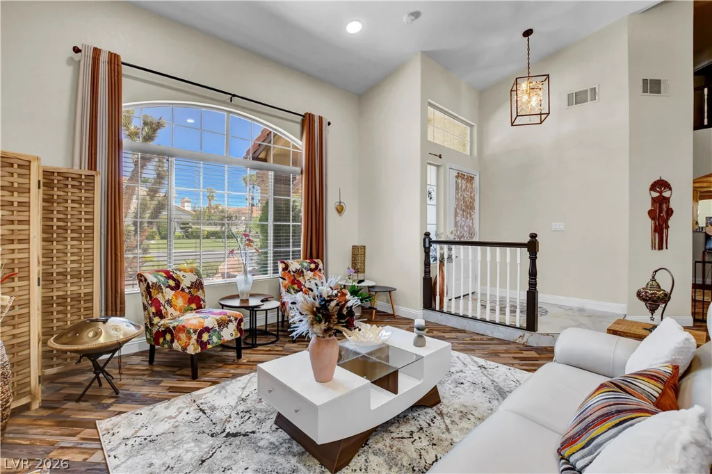 10005 Sail Landing, Las Vegas, NV 89117