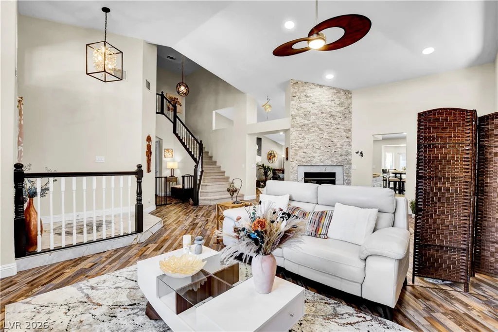 10005 Sail Landing, Las Vegas, NV 89117