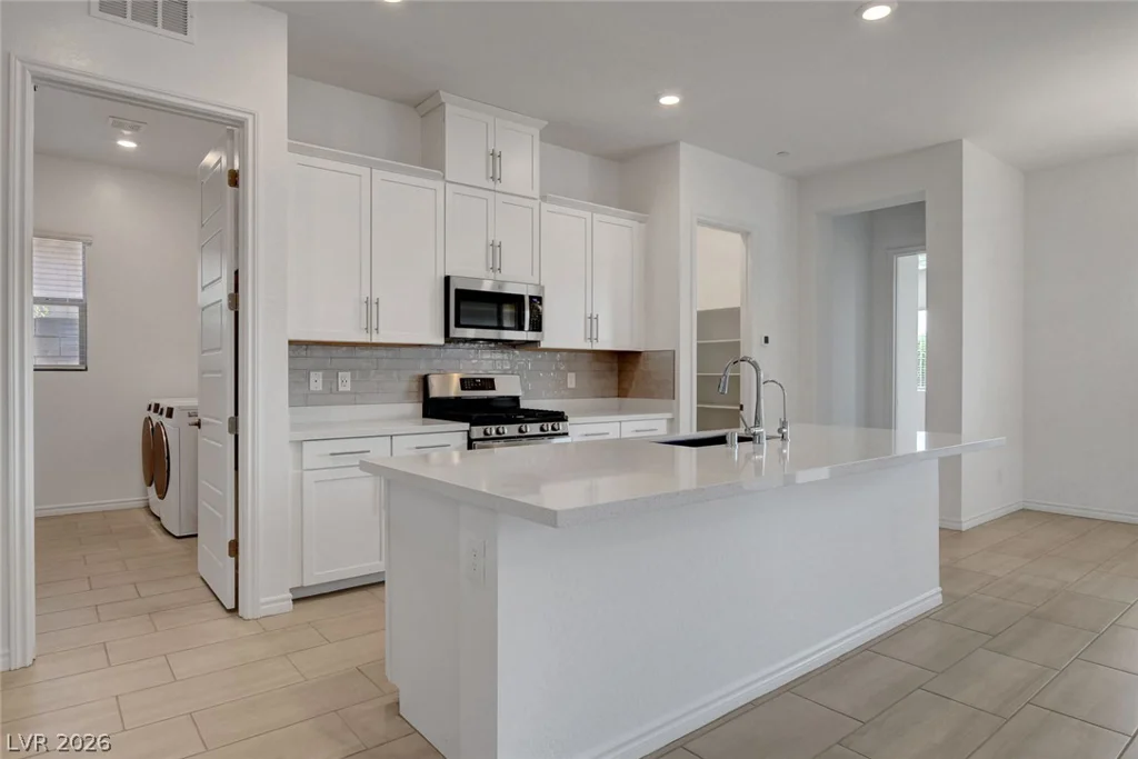 673 Sunlight Hill, Henderson, NV 89011