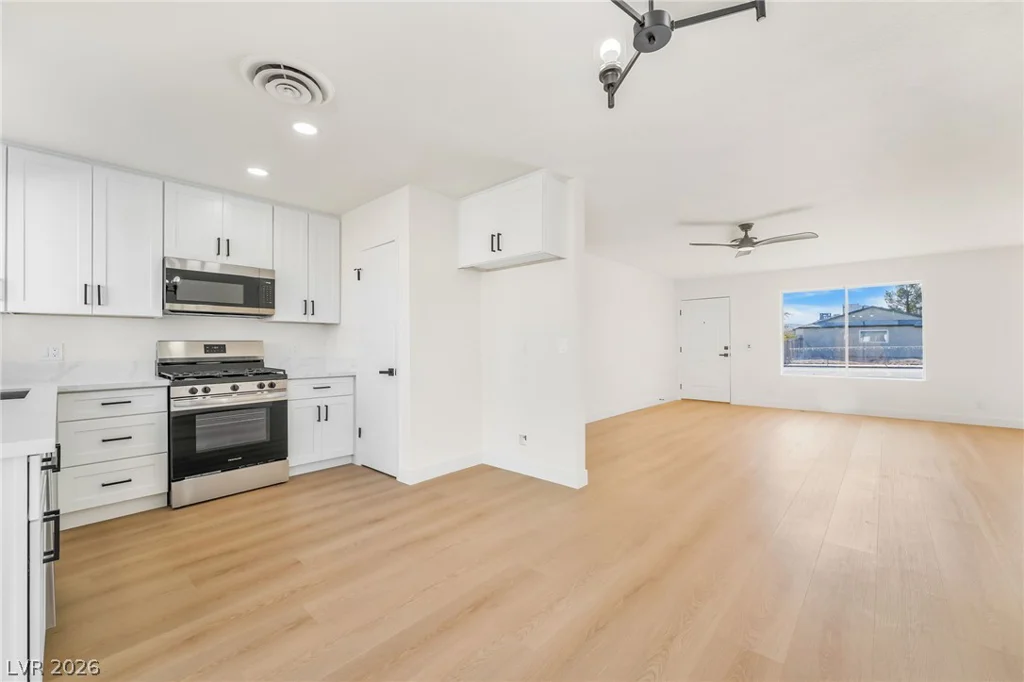 929 Palmetto, Henderson, NV 89015