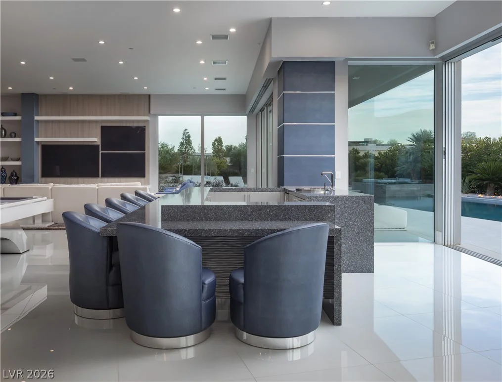 19 Flying Cloud, Las Vegas, NV 89135