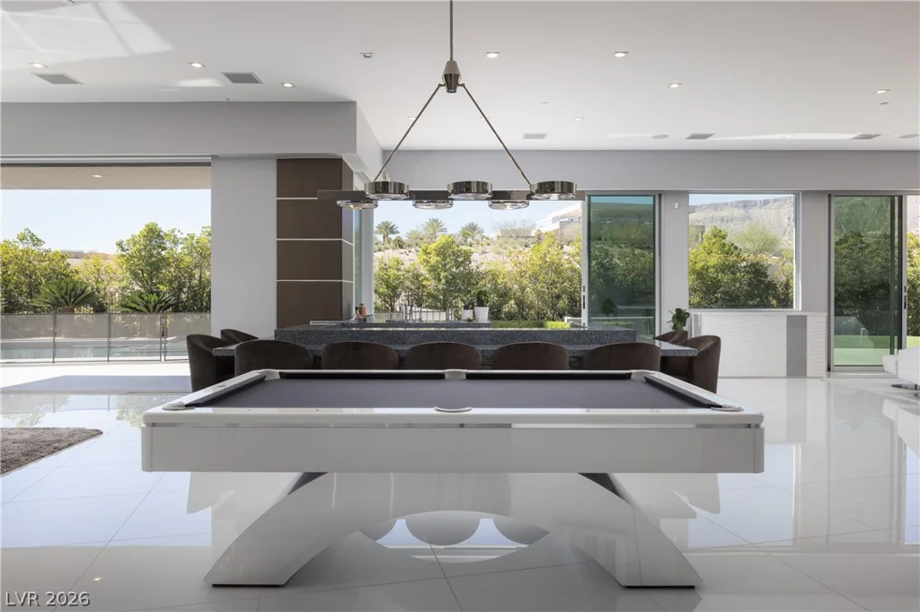 19 Flying Cloud, Las Vegas, NV 89135