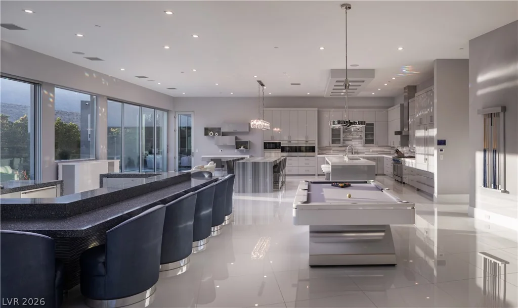 19 Flying Cloud, Las Vegas, NV 89135