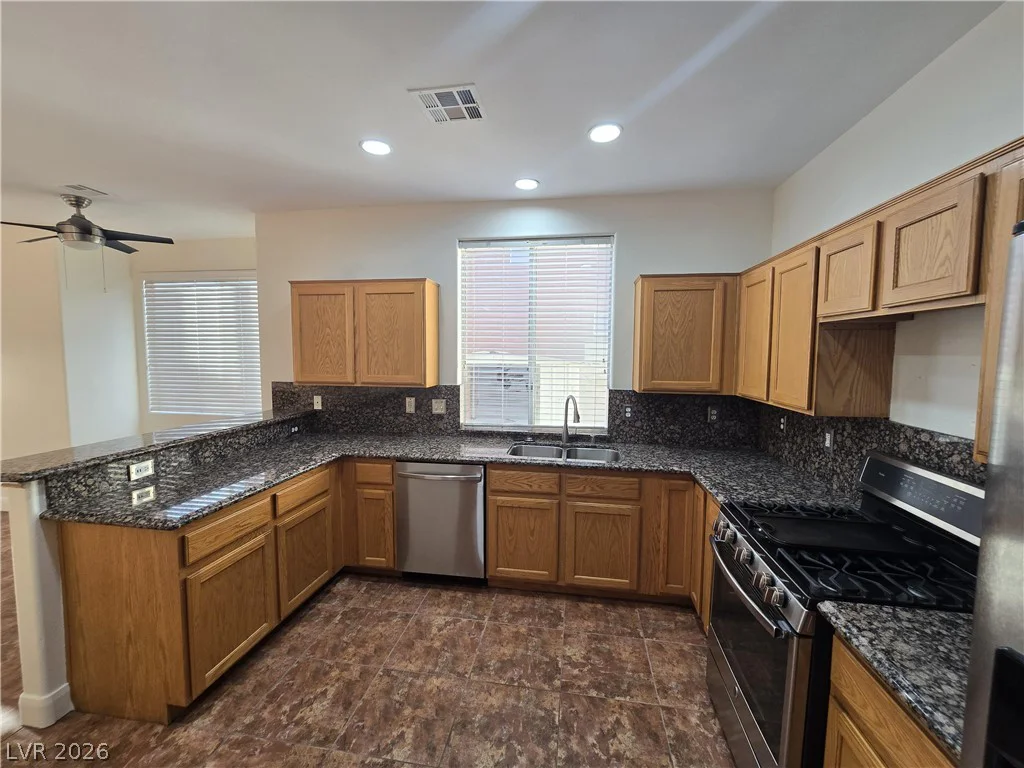5421 Flora Spray, Las Vegas, NV 89130
