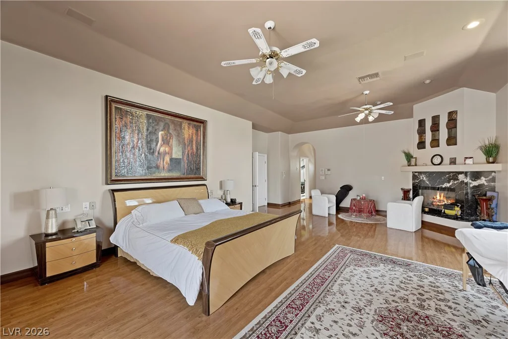 2563 Aviv, Las Vegas, NV 89121