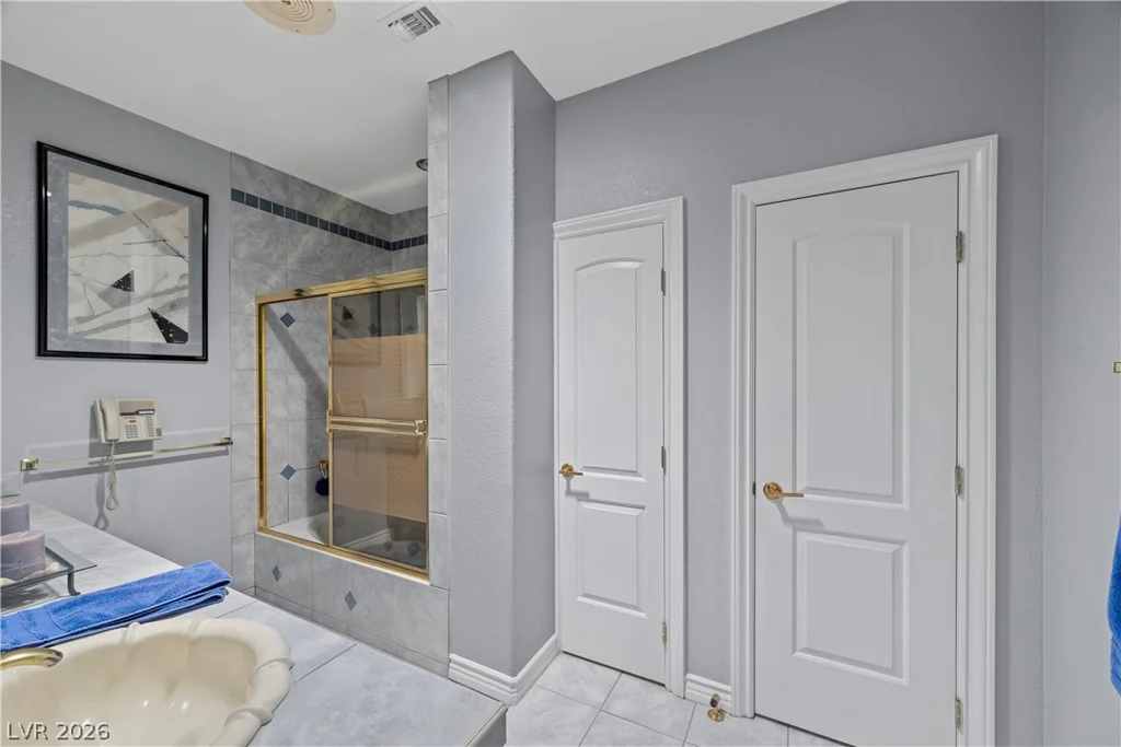 2563 Aviv, Las Vegas, NV 89121
