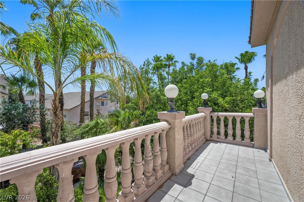 2563 Aviv, Las Vegas, NV 89121