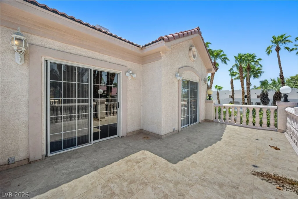 2563 Aviv, Las Vegas, NV 89121