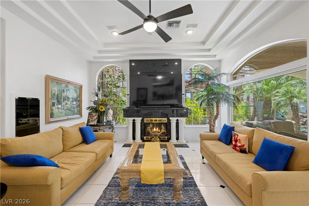 2563 Aviv, Las Vegas, NV 89121
