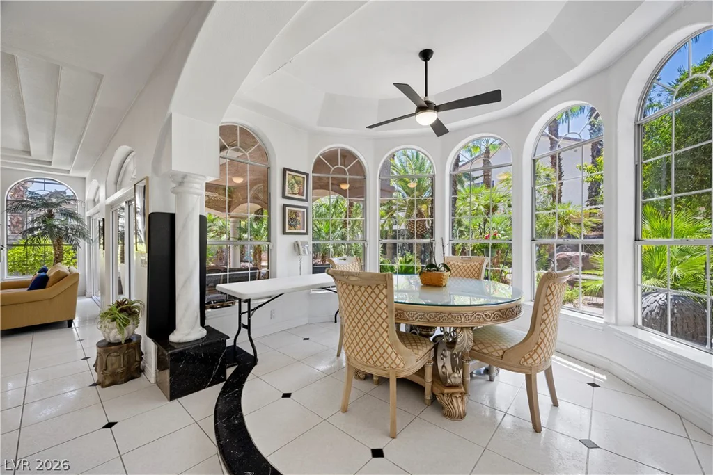 2563 Aviv, Las Vegas, NV 89121