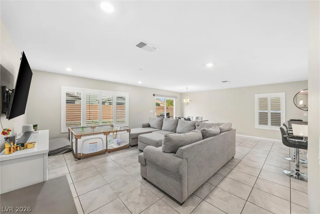 6466 Blue Ember, Las Vegas, NV 89130