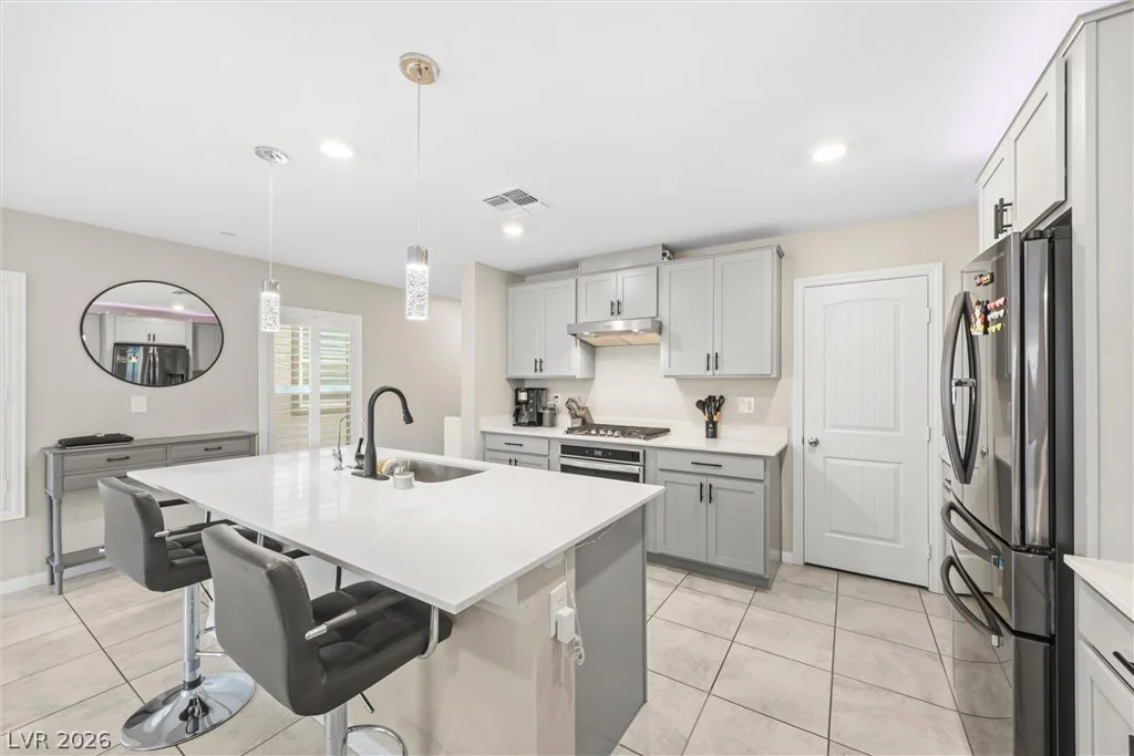 6466 Blue Ember, Las Vegas, NV 89130