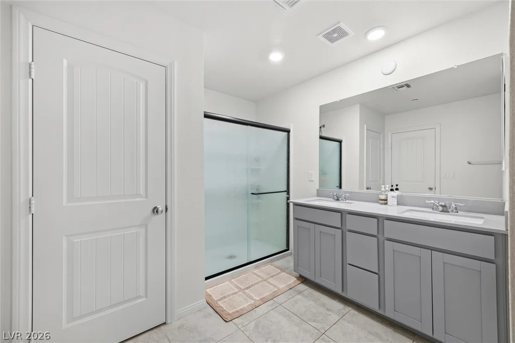 6466 Blue Ember, Las Vegas, NV 89130