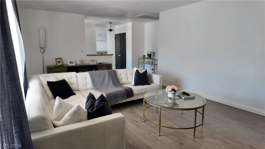 3540 Moraga, Las Vegas, NV 89103