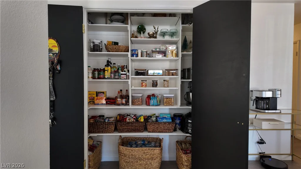 3540 Moraga, Las Vegas, NV 89103