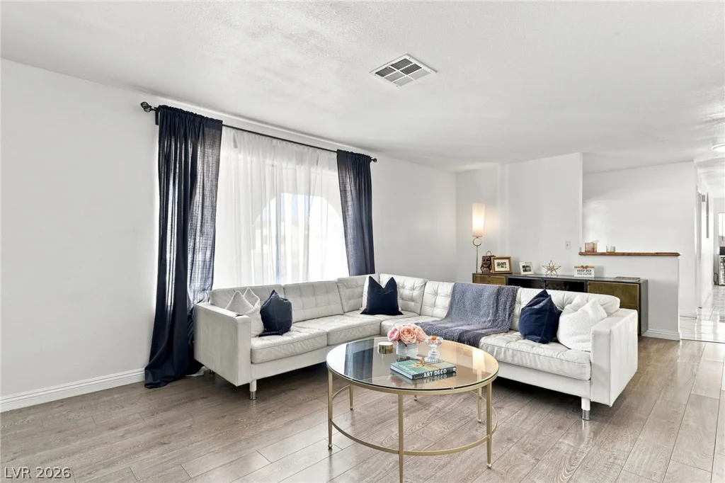 3540 Moraga, Las Vegas, NV 89103