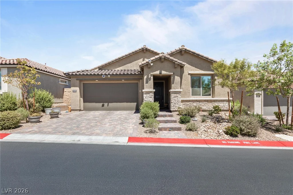 10934 Delparke Valley, Las Vegas, NV 89166