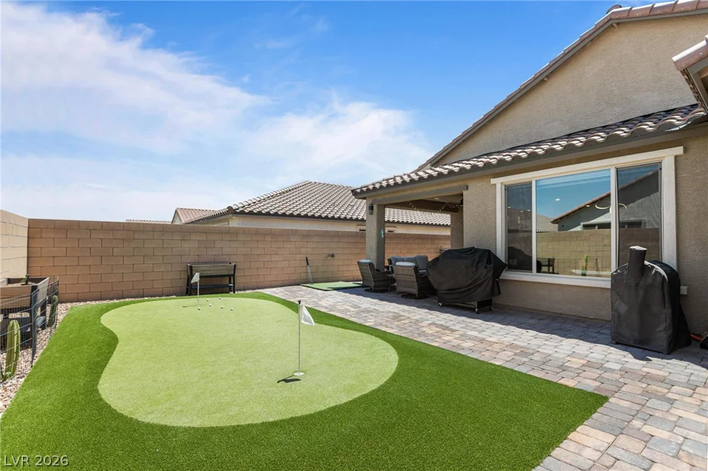 10934 Delparke Valley, Las Vegas, NV 89166