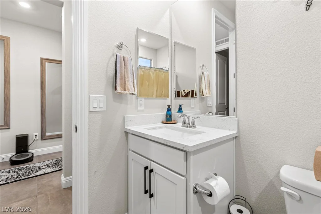 10934 Delparke Valley, Las Vegas, NV 89166
