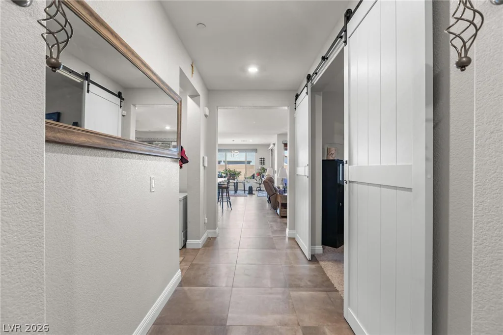 10934 Delparke Valley, Las Vegas, NV 89166