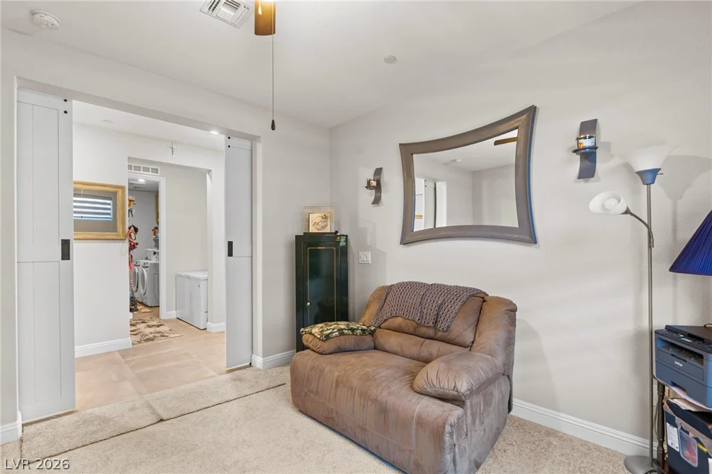 10934 Delparke Valley, Las Vegas, NV 89166