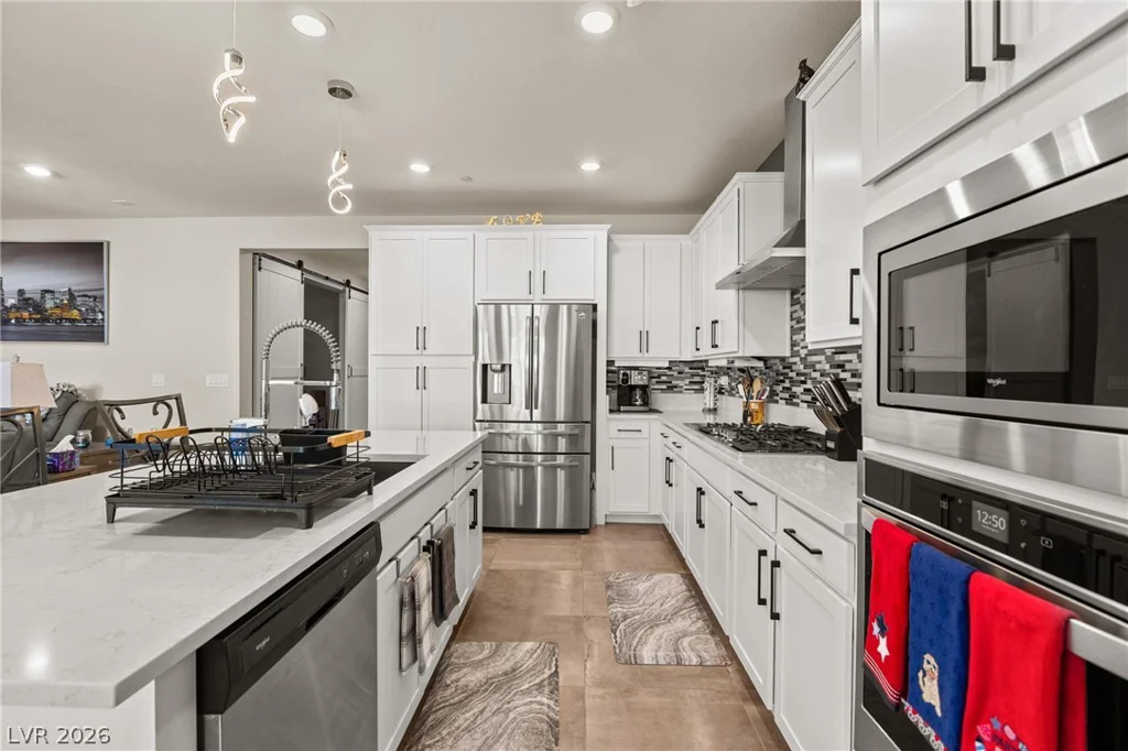 10934 Delparke Valley, Las Vegas, NV 89166