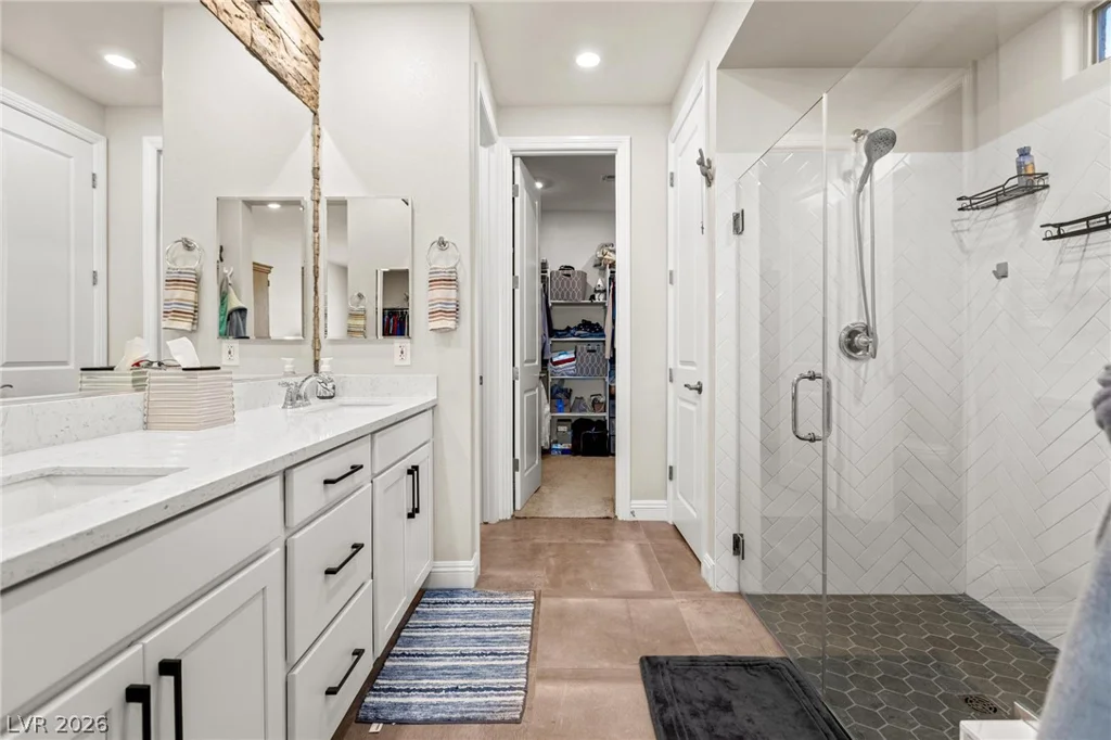 10934 Delparke Valley, Las Vegas, NV 89166