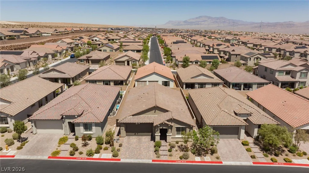 10934 Delparke Valley, Las Vegas, NV 89166