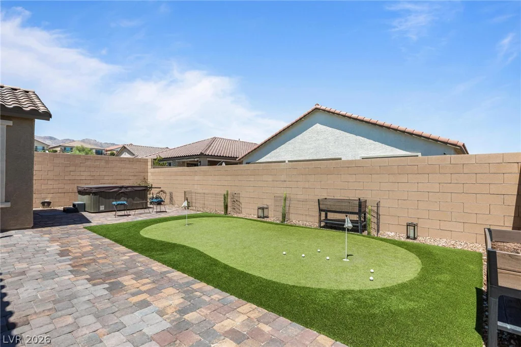 10934 Delparke Valley, Las Vegas, NV 89166