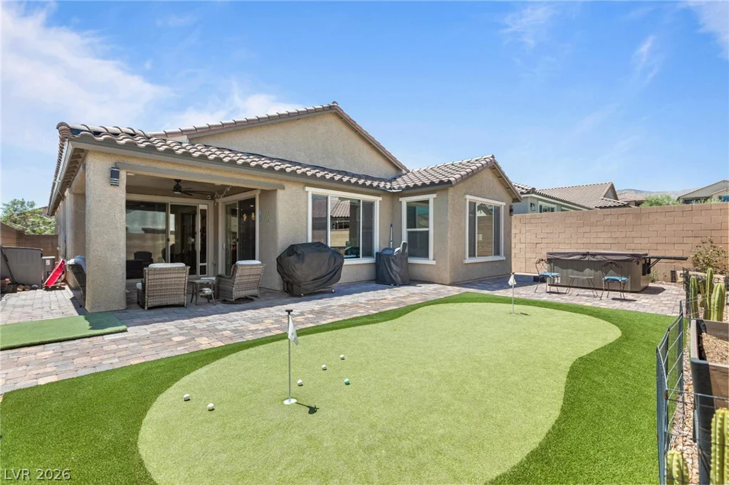 10934 Delparke Valley, Las Vegas, NV 89166