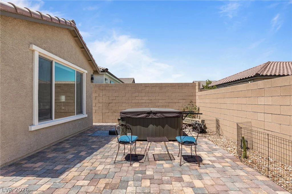 10934 Delparke Valley, Las Vegas, NV 89166