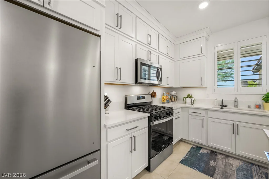 69 Stone Bluff, Henderson, NV 89011