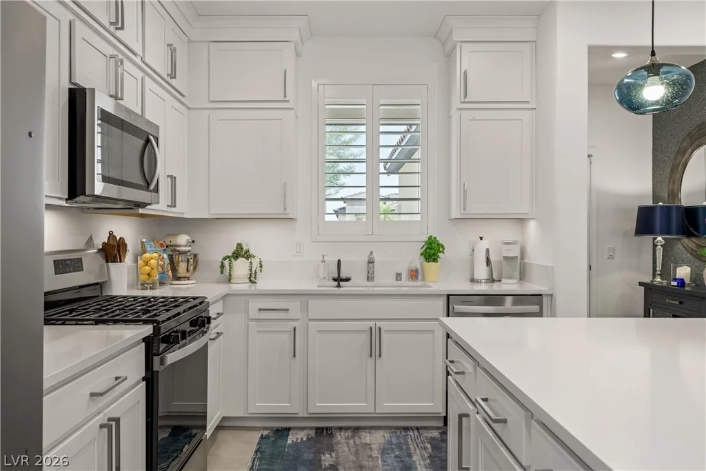 69 Stone Bluff, Henderson, NV 89011