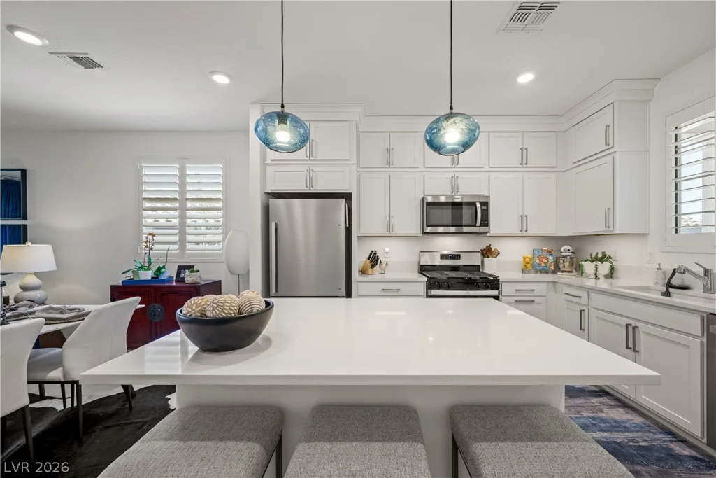 69 Stone Bluff, Henderson, NV 89011