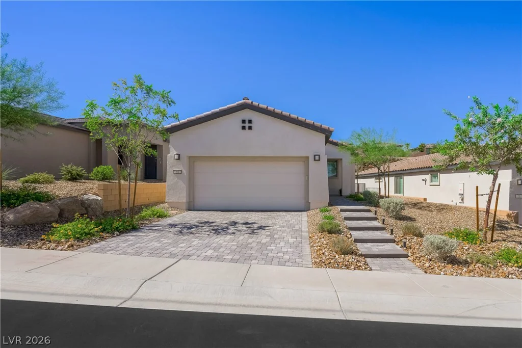 69 Stone Bluff, Henderson, NV 89011
