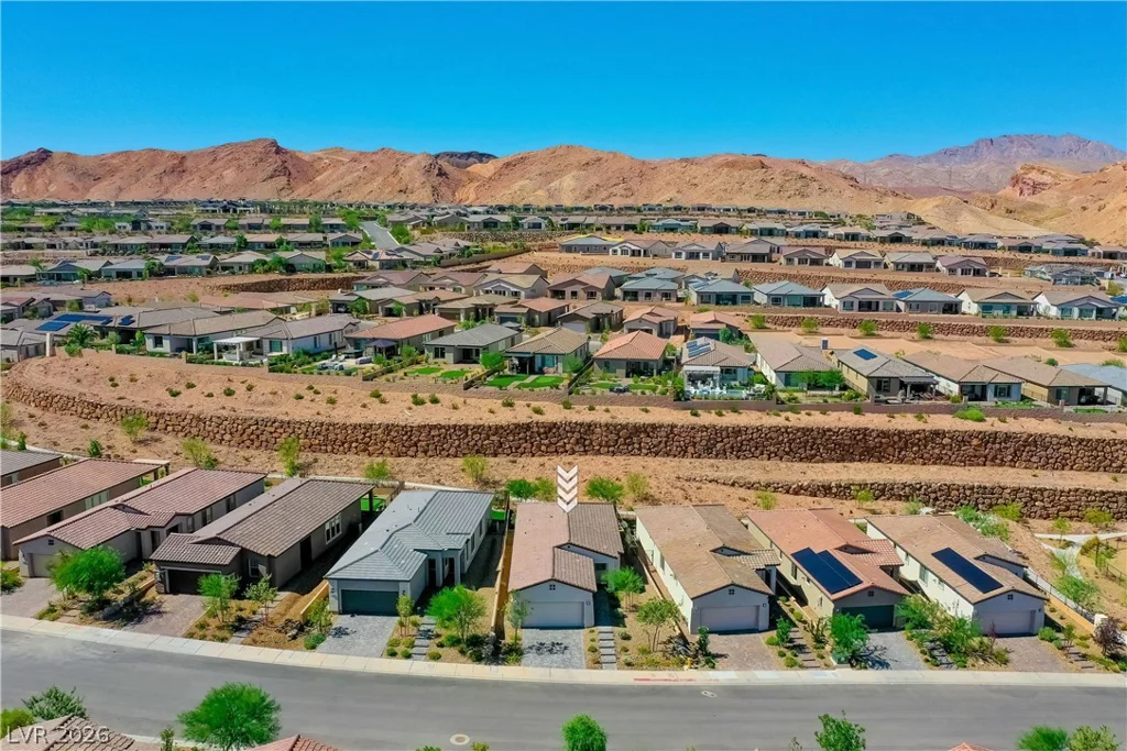 69 Stone Bluff, Henderson, NV 89011