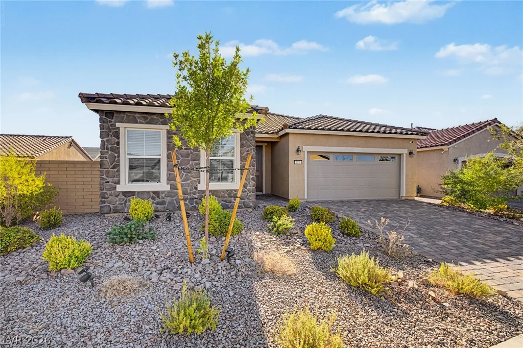 877 Mary Baer, Henderson, NV 89011